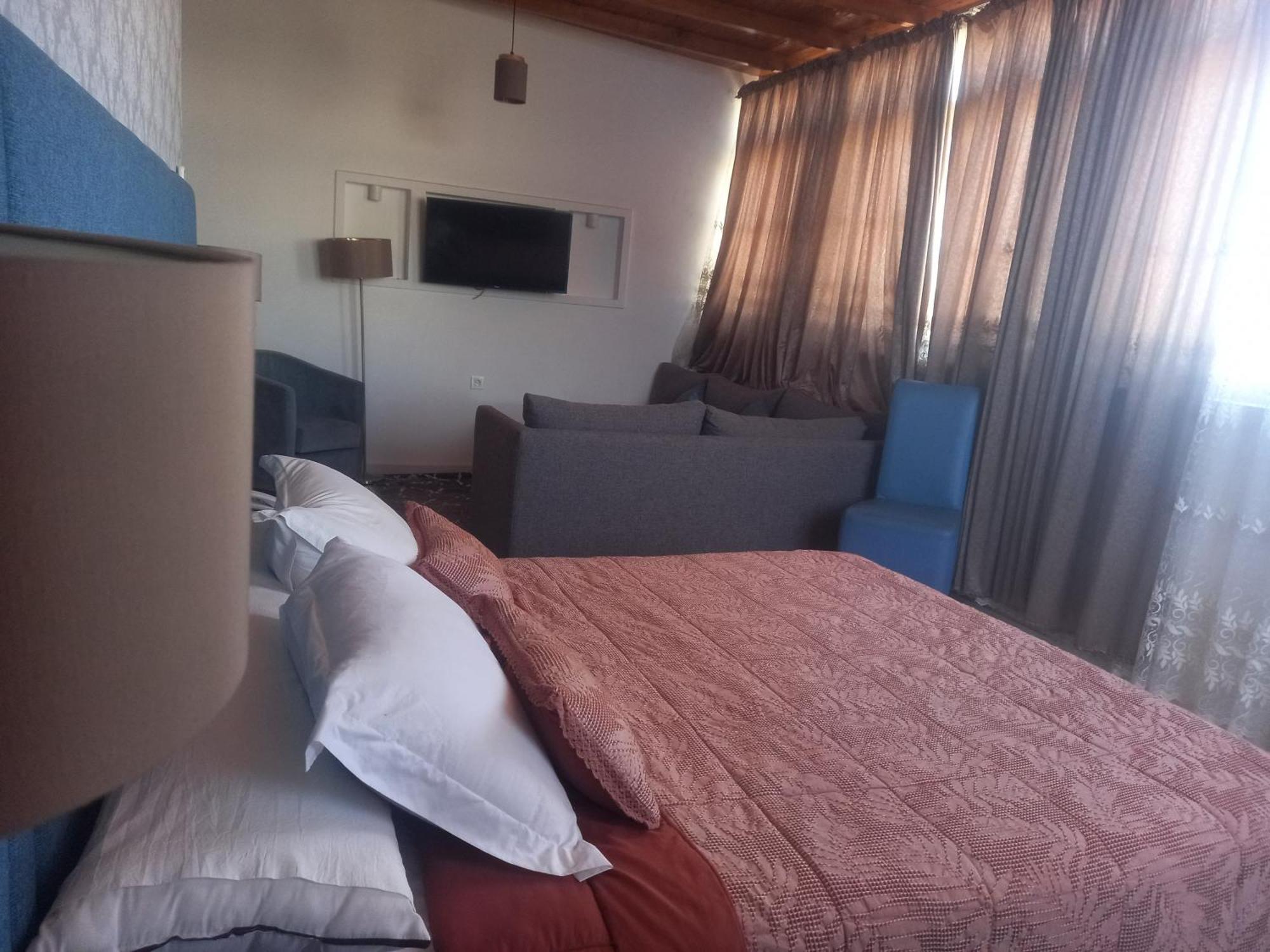 Hotel Salime Al Khozama ลารัช ภายนอก รูปภาพ